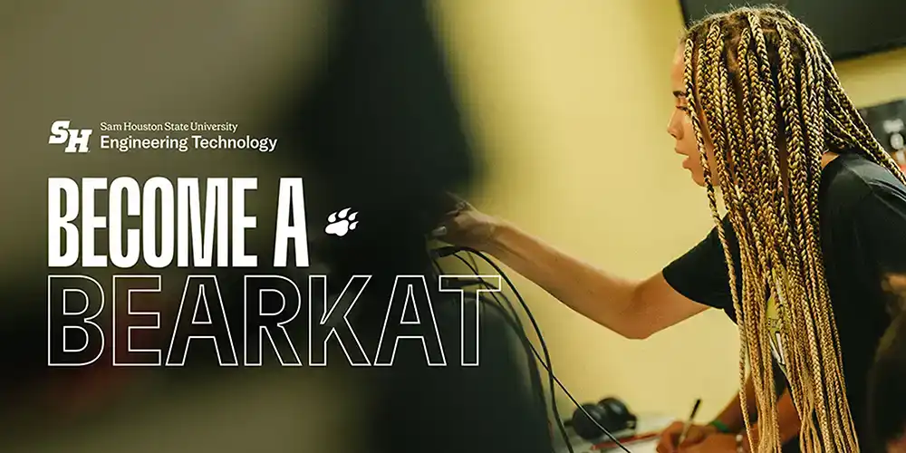 ​​SHSU Student work in the engineering lab​ 