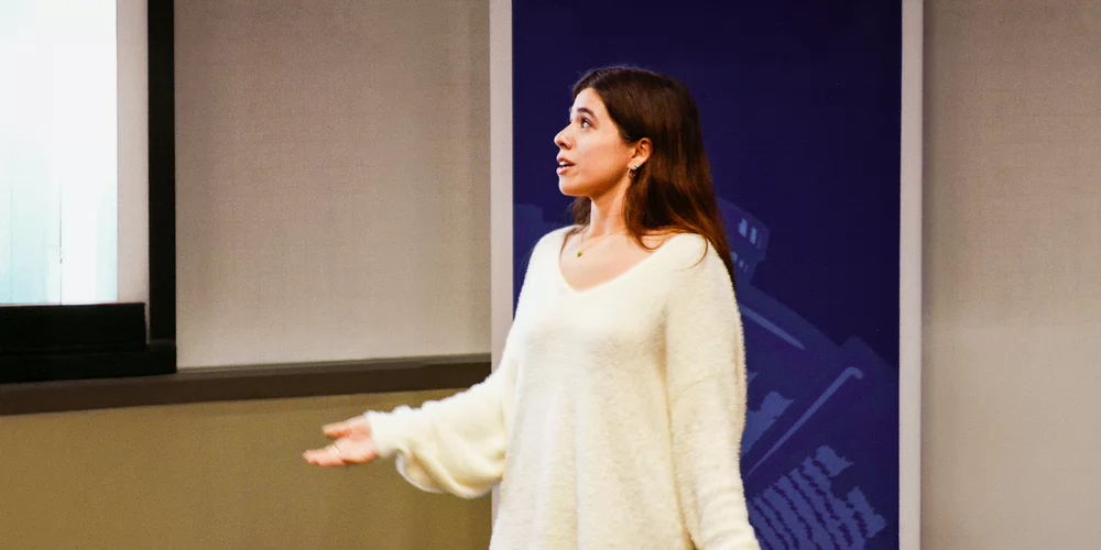 Student presenting at 3MT Event