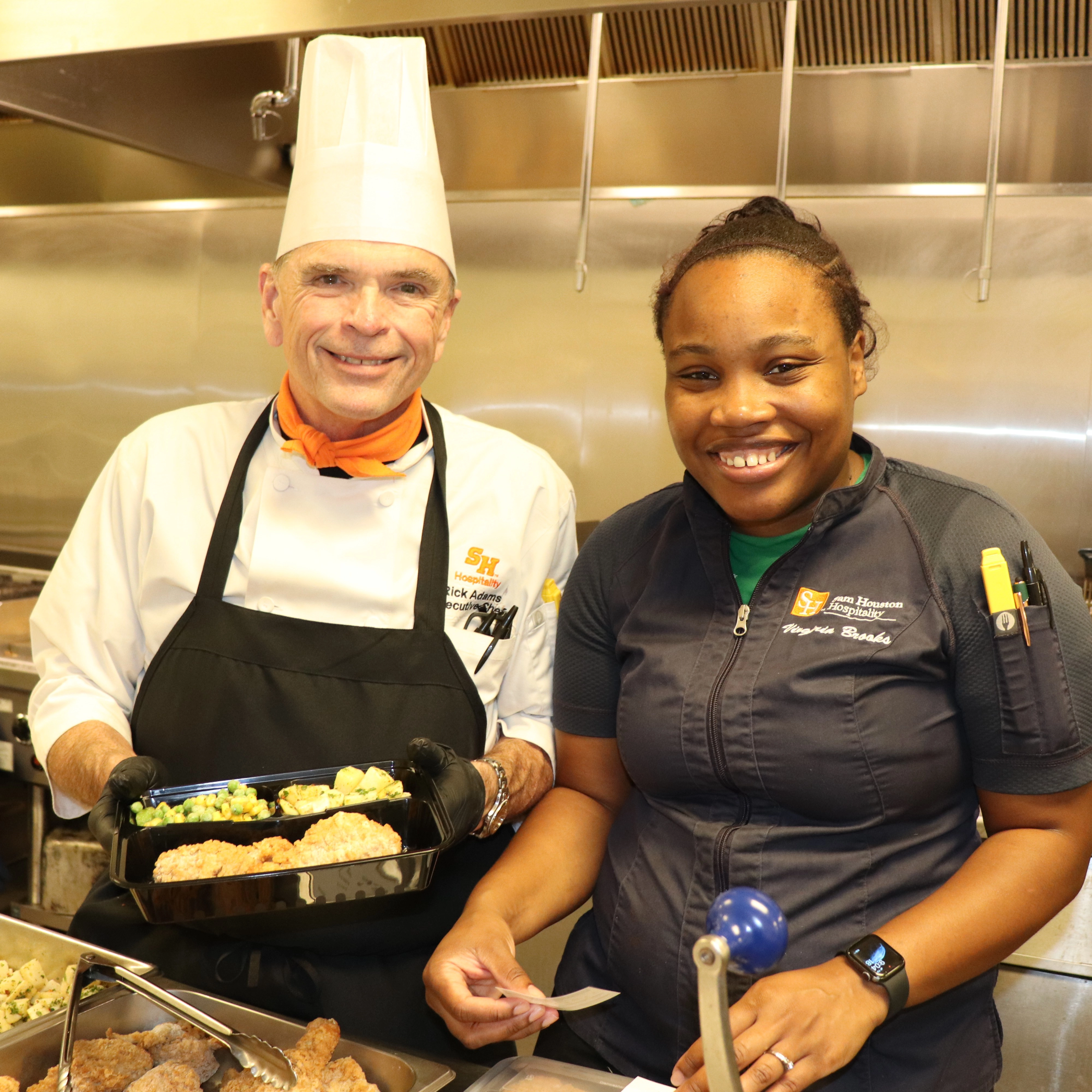 student volunteer in the food pantry 